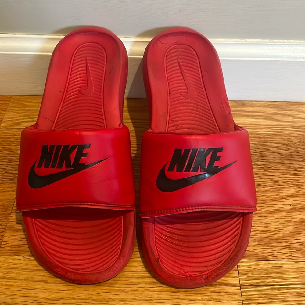 Nike Victori One Slides